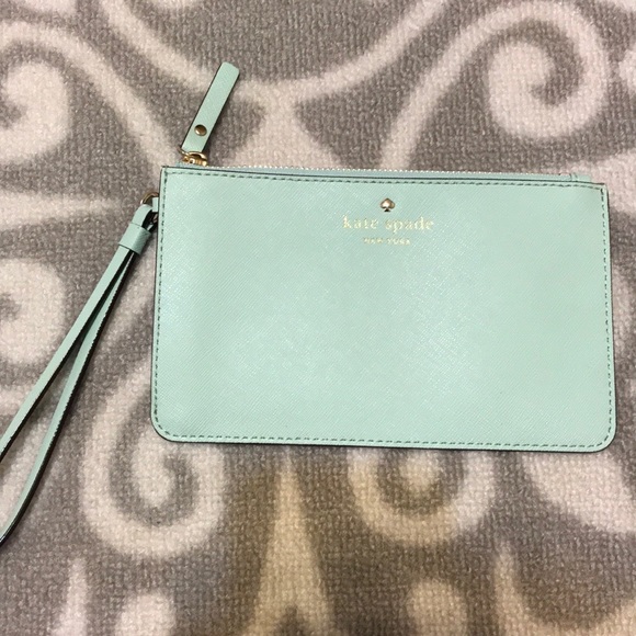 kate spade Handbags - NWOT Kate Spade Spearmint Wristlet